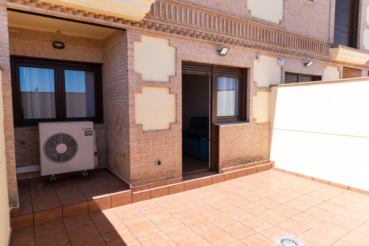 Apartamentos Hotel Carlos I Yuncos ภายนอก รูปภาพ