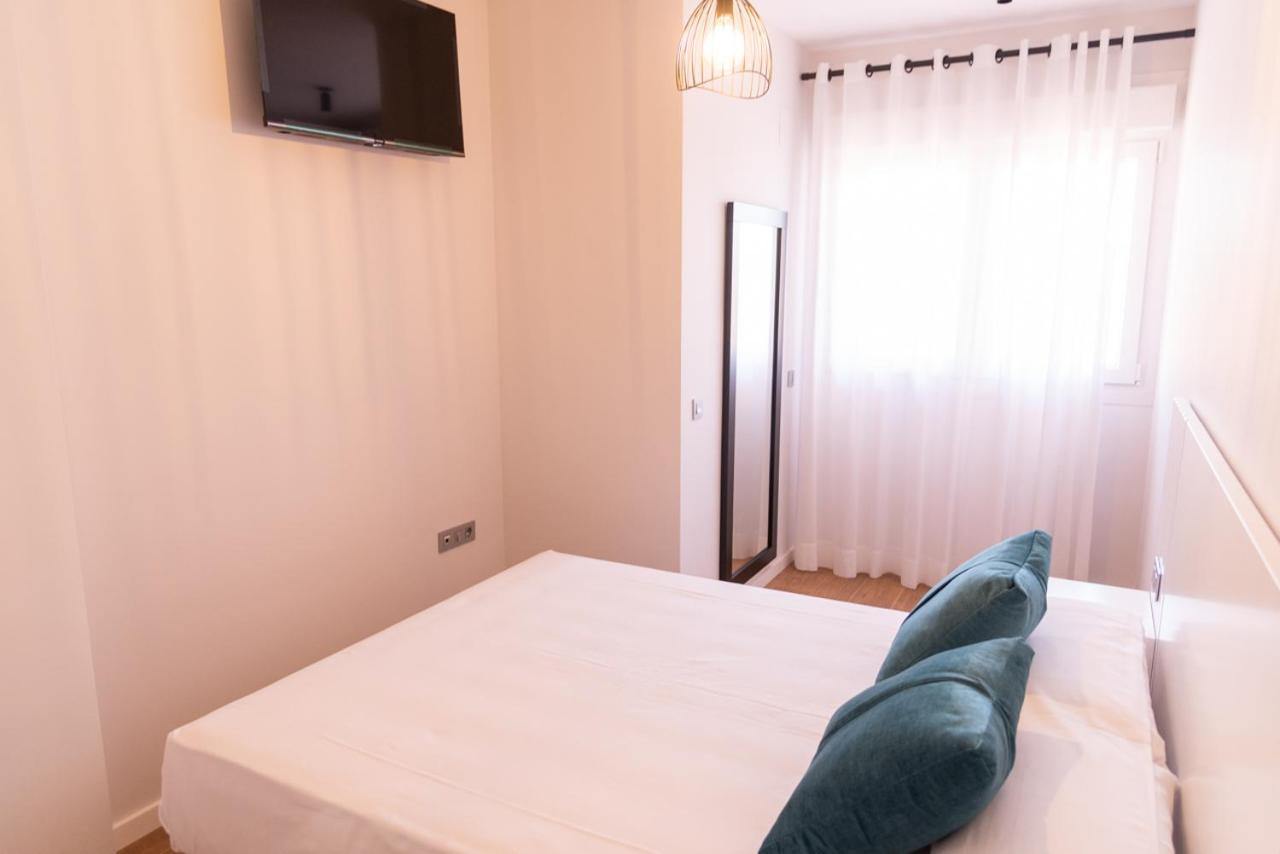 Apartamentos Hotel Carlos I Yuncos ภายนอก รูปภาพ